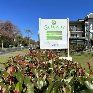 Gateway International Motel